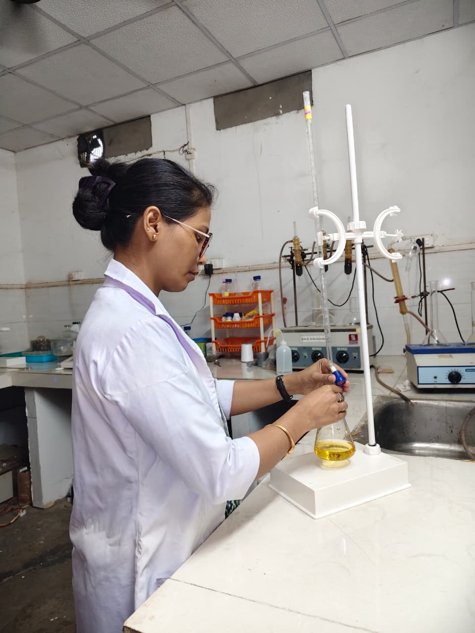 Eastern Feeds lab — feed quality analysis and nutritional testing